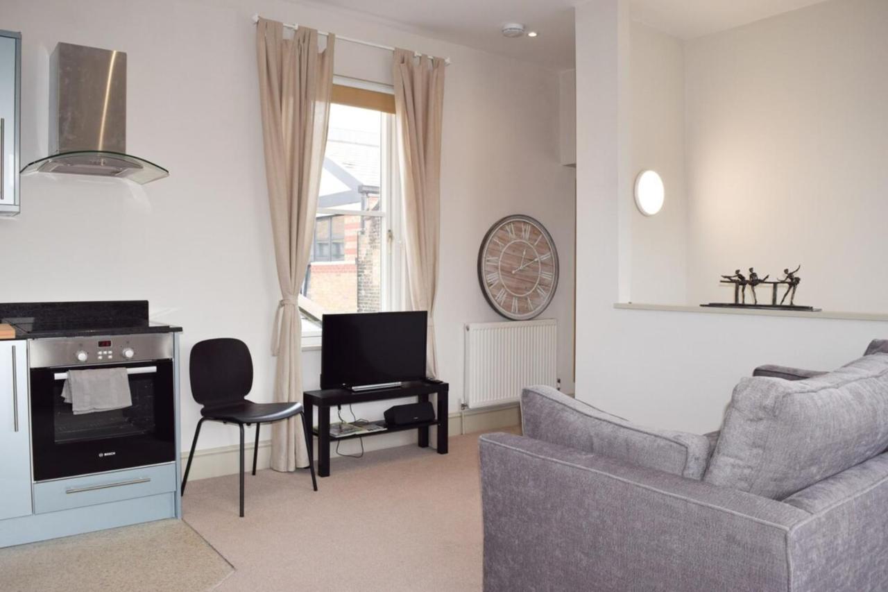 Stylish Light-Filled 1 Bedroom Flat In Hammersmith Londyn Zewnętrze zdjęcie